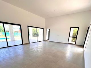 Foto 27 de Venta Casa Haras Escobar 5 ambientes