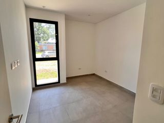 Foto 14 de Venta Casa Haras Escobar 5 ambientes