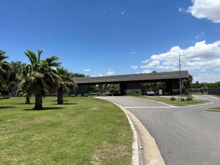 Foto 1 de VENTA LOTE EN VALLE DEL GOLF