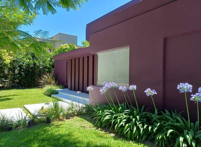 place photo 50