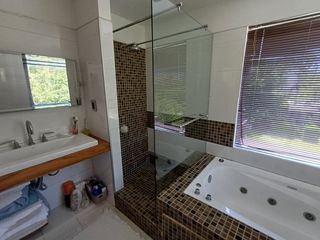Foto 43 de Alquiler casa de diseño en Barrio Laguna del Sol