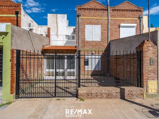 Foto 1 de VENTA CASA 2HAB 2B Y PATIO, APTA CRÉDITO!