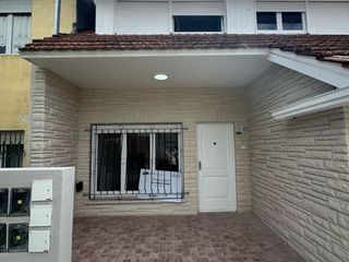 Foto 1 de PH 3 ambientes en Villa Primera