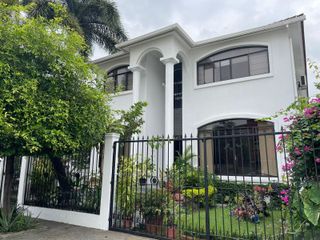 Foto 2 de Se vende hermosa casa en Puerto Azul JosS