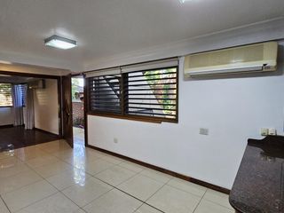 Foto 20 de Casa apta comercial en venta/alquiler metros Av. Recta