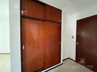 Foto 12 de Departamento en Alquiler en General Paz - 1 dormitorio con balcones