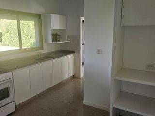 Foto 11 de Casa en alquiler en barrio cerrado Talar del Lago 1, Pacheco