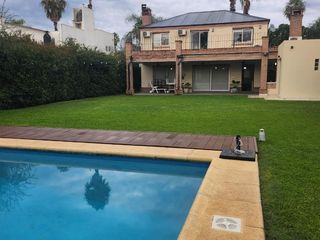 Foto 3 de Casa en San Marino (Funes Hills)