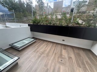 Foto 20 de Casa de renta  San Rosa Nayón