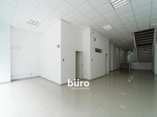 Foto 3 de LOCAL COMERCIAL EN VENTA DE 800M2 FRENTE A LA EMBAJADA DE USA