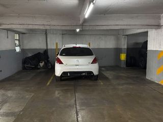 Foto 1 de Venta de Cochera en Recoleta.