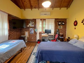 Foto 21 de VENTA Casa 4 Amb con Quincho - 3 Lotes La armonia