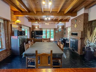 Foto 4 de VENTA Casa 4 Amb con Quincho - 3 Lotes La armonia