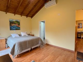 Foto 13 de VENTA Casa 4 Amb con Quincho - 3 Lotes La armonia