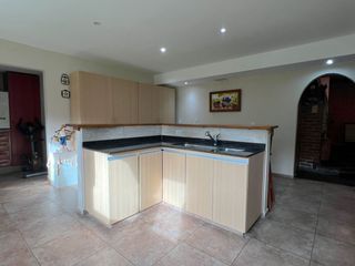 Foto 8 de VENTA Casa 4 Amb con Quincho - 3 Lotes La armonia