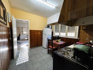 Foto 12 de VENTA - CASA 4 AMBIENTES C/PILETA Y COCHERA-LOBOS