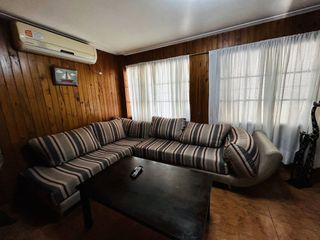 Foto 11 de VENTA - CASA 4 AMBIENTES C/PILETA Y COCHERA-LOBOS