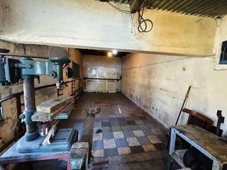 Foto 20 de VENTA - CASA 4 AMBIENTES C/PILETA Y COCHERA-LOBOS