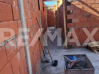 Foto 8 de Venta - Dpto 2 hab. c/ cochera - Plottier