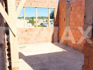 Foto 4 de Venta - Dpto 2 hab. c/ cochera - Plottier