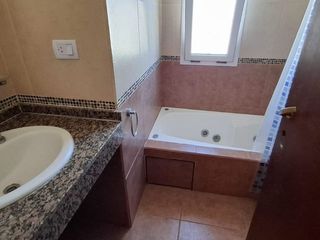 Foto 17 de VENTA COMPLEJO 4/6 DEPARTAMENTOS AGUAS VERDES