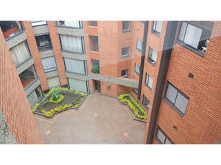 Foto 3 de VENDO APARTAMENTO ESQUINERO COLINA CAMPESTRE - OPORTUNIDAD