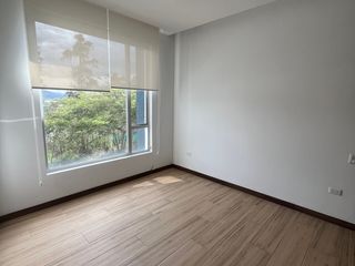Foto 11 de Renta casa a 5 minutos de Cumbayá
