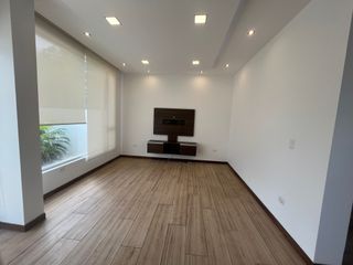 Foto 3 de Renta casa a 5 minutos de Cumbayá