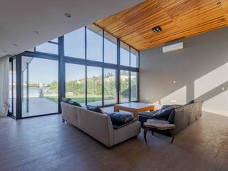Foto 7 de ALQUILER Casa en La Comarca VISTA AL LAGO