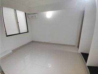 Foto 7 de ALQUILO APARTA ESTUDIO LAURITA OESTE