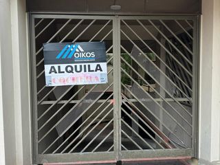 Foto 2 de Cochera en  alquiler a 20 metros de Bv Irigoyen. Barrio San Martín.