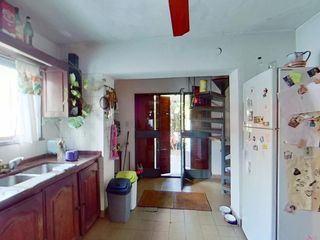 Foto 9 de Casa más Departamento  - Lote 10 x 60 - La Plata