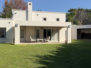 Foto 36 de VENTA Casa - Barrio Maschwitz Privado - 4 ambientes -APTA CR
