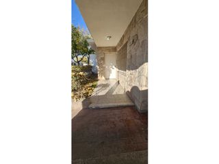 Foto 4 de CASA · EN ALQUILER · GODOY CRUZ · BARRIO PARQUE · 3 DOR ·