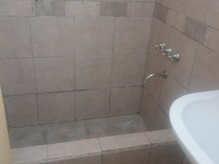 Foto 6 de VENTA DE DEPARTAMENTO FRENTE A CASA DE GOBIERNO