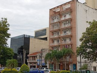 Foto 1 de VENTA DE DEPARTAMENTO FRENTE A CASA DE GOBIERNO