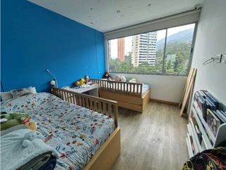 Foto 10 de Venta moderno apartamento en el POBLADO, sector Balsos.