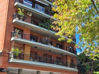 Foto 2 de Departamento-2 Amb-balcón y cochera-Las Cañitas-ALQUILER