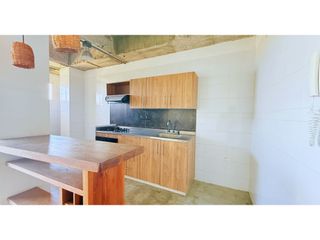 Foto 2 de Arriendo Apartamento Remodelado - Parque Cisneros
