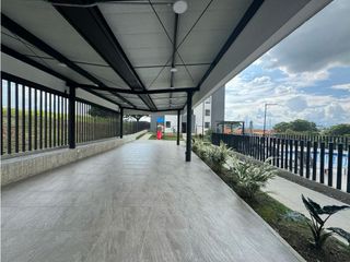 Foto 4 de RENTA APARTAMENTO ESQUINERO PARA ESTENAR EN CERRITOS