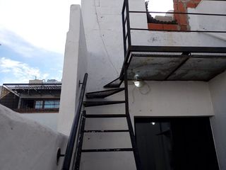 Foto 10 de PH Departamento tipo casa, venta V. Urquiza, CABA