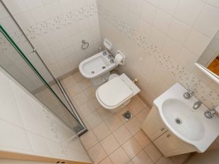 Foto 5 de VENTA DEPARTAMENTO RECOLETA CINCO AMBIENTES