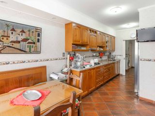 Foto 9 de VENTA DEPARTAMENTO RECOLETA CINCO AMBIENTES