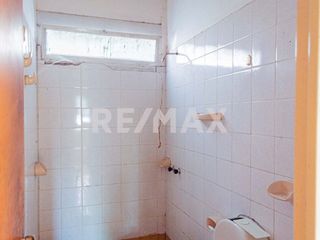 Foto 22 de Venta - Casa 4 dorm a refacc. - Gatica 1916 - Nqn