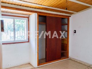 Foto 17 de Venta - Casa 4 dorm a refacc. - Gatica 1916 - Nqn