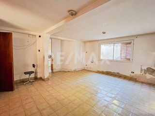 Foto 9 de Venta - Casa 4 dorm a refacc. - Gatica 1916 - Nqn