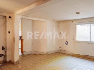 Foto 10 de Venta - Casa 4 dorm a refacc. - Gatica 1916 - Nqn