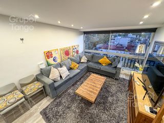 Foto 2 de Venta PH Villa Urquiza Frente 3 ambientes Cochera 4 pisos