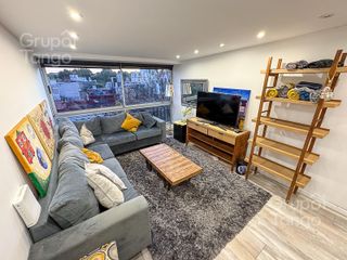 Foto 6 de Venta PH Villa Urquiza Frente 3 ambientes Cochera 4 pisos