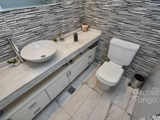 Foto 23 de Venta PH Villa Urquiza Frente 3 ambientes Cochera 4 pisos